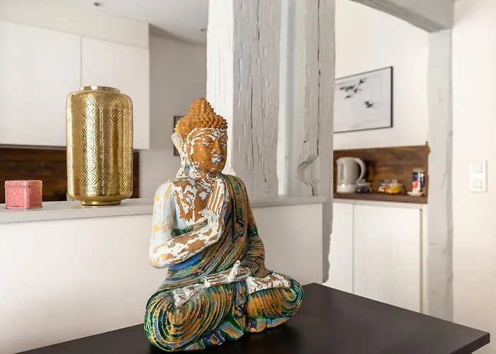 Travel Homes - The Rokst: Rare, And Modern Apartment *