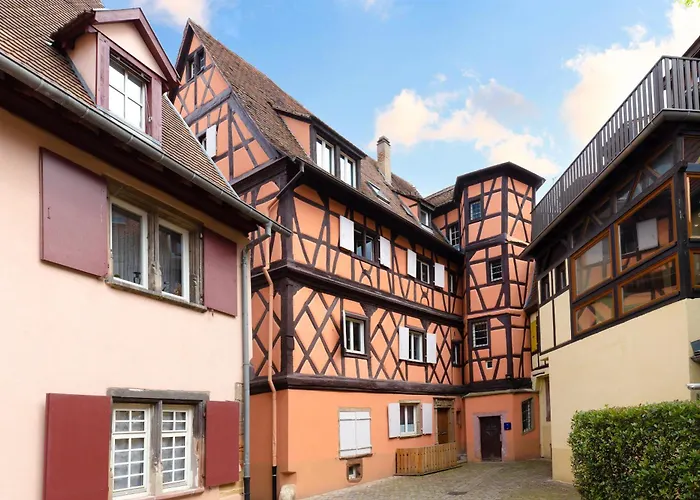 Apartment Travel Homes - The Rokst: Rare, And Modern *